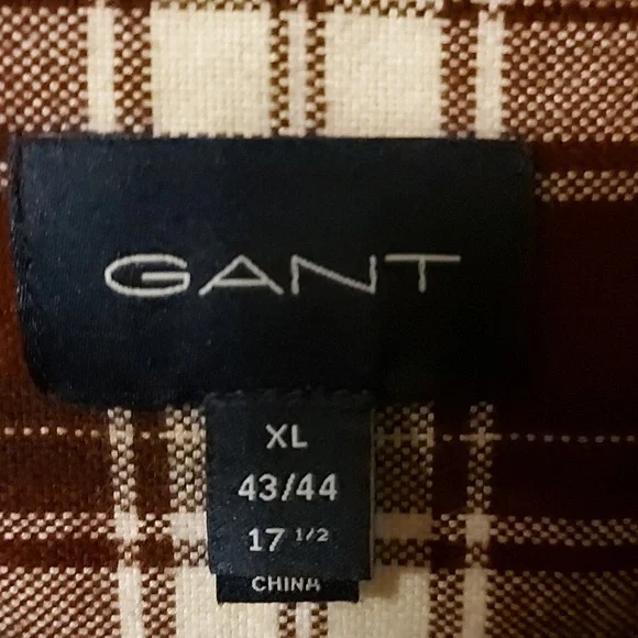 Mens button down - Picture 4 of 5